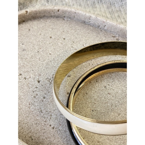 Vintage Gold Tone Enamel Bangle Bracelets Set Of 2 Black Ivory Cream Couture - Picture 5 of 8